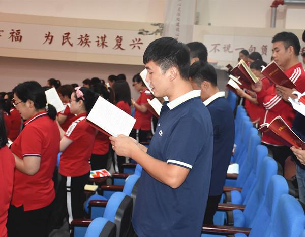 胶州男子酒后落水,胶州市消防救大援队紧急救援
